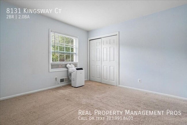 Building Photo - 8131 Kingsway Ct