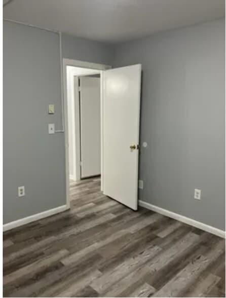 Building Photo - 23 Shirley St