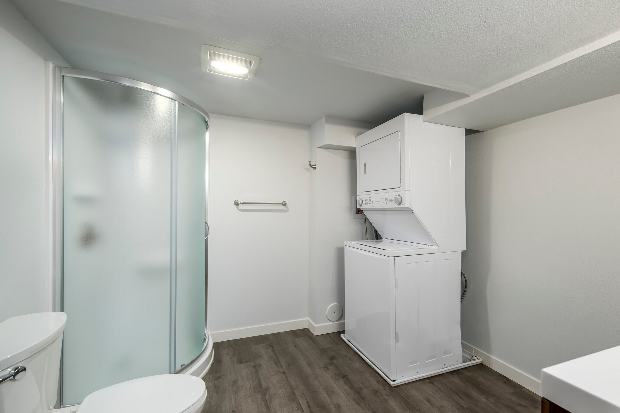Building Photo - 547 N 650 E
