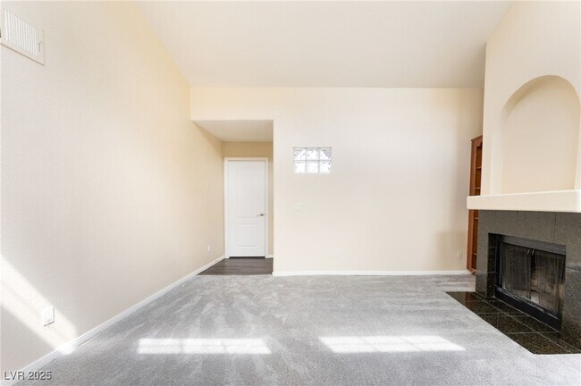 Building Photo - 3145 E Flamingo Rd