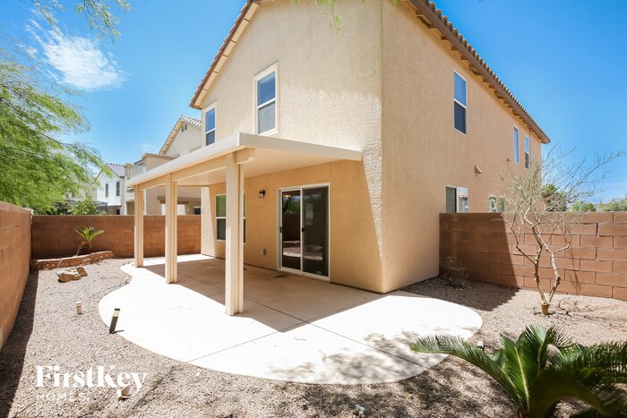 Building Photo - 8748 Palomino Ranch St