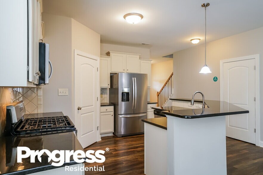 Building Photo - 837 Airedale Trail