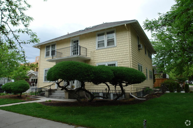 Building Photo - Allen Apartments