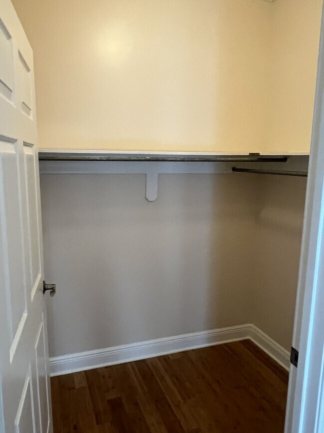 Building Photo - 306 St Francis St