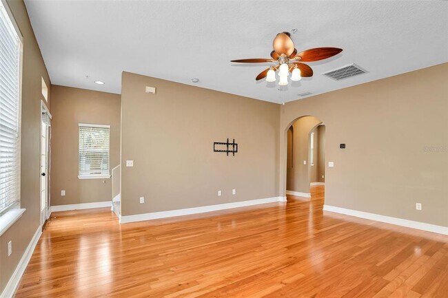 Building Photo - 7100 Sunset Way