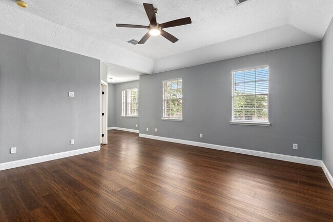 Building Photo - 13507 Country Green Ct