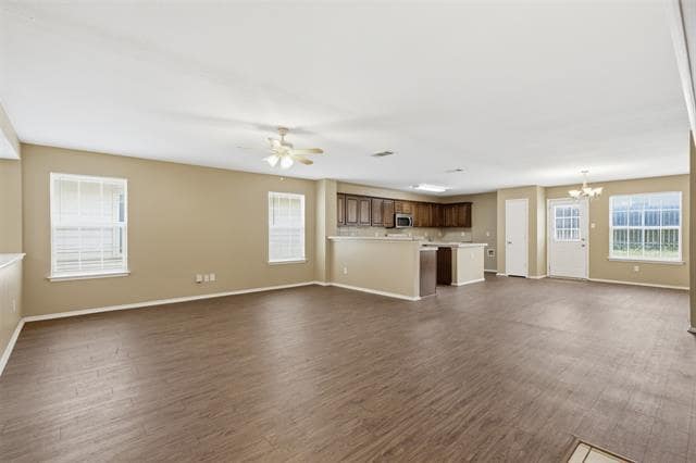 Building Photo - 1434 Mission Hills Ln