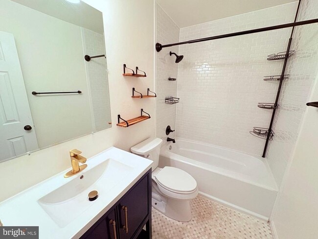 Building Photo - 12010 Glen Alden Rd