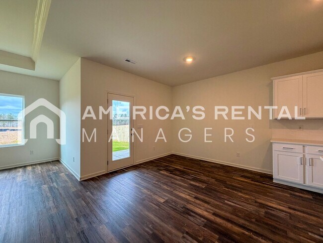 Building Photo - Modern Single Level Living in Doss Ferry - Available NOW!