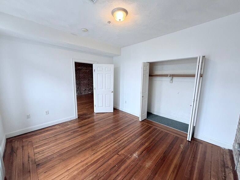 Building Photo - 173 Winnisimmet St