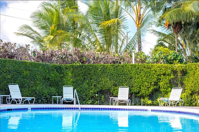 Building Photo - 525 Aleka Loop