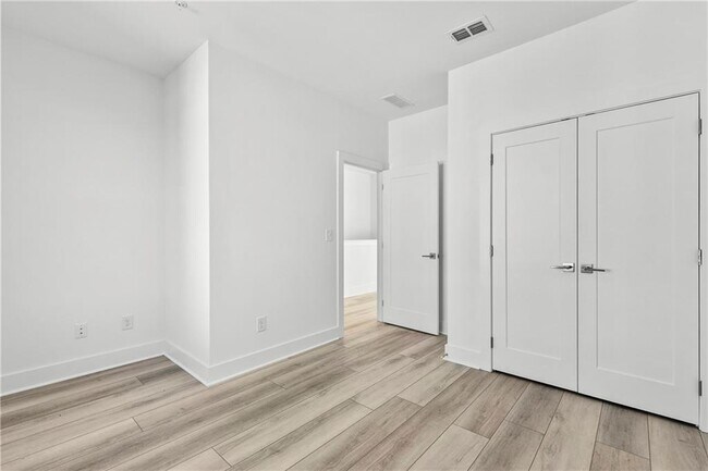 Building Photo - 517 Motivation Cir NW