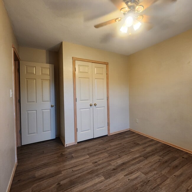 Building Photo - 6840 NW Willow Springs Dr