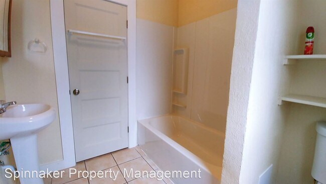 Building Photo - 2 br, 1 bath House - 1617 South Sheridan A...