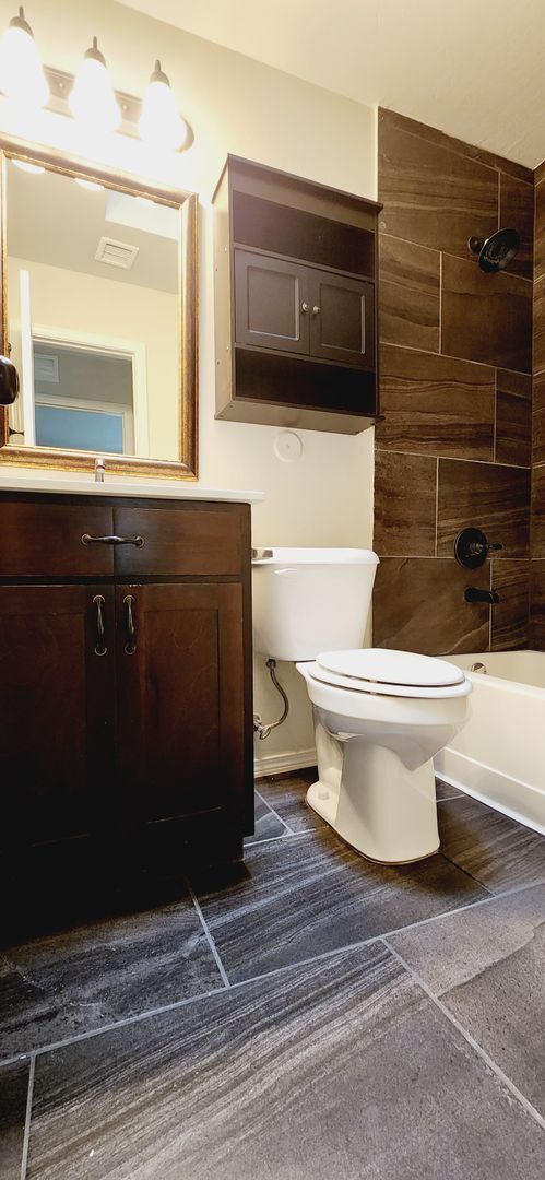 Building Photo - Stunning 4 bedroom, 2 bath home in East El Paso!