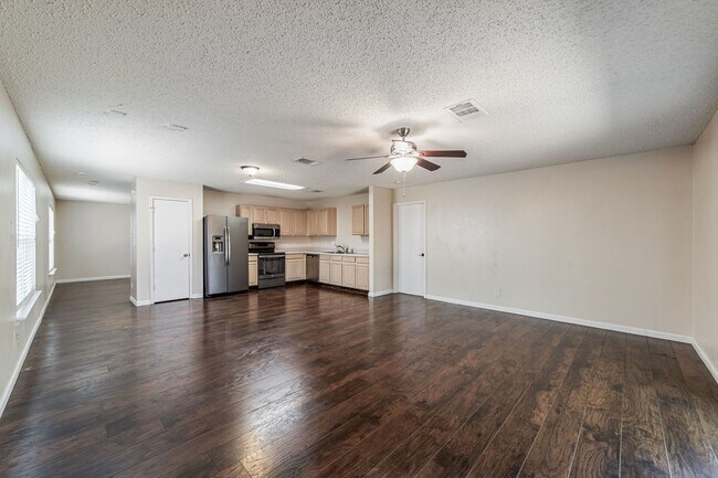 Building Photo - 8422 Parry Path