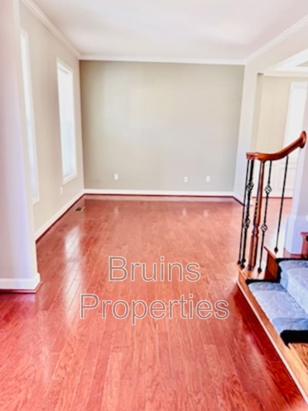 Building Photo - 2324 Alderbrook Dr