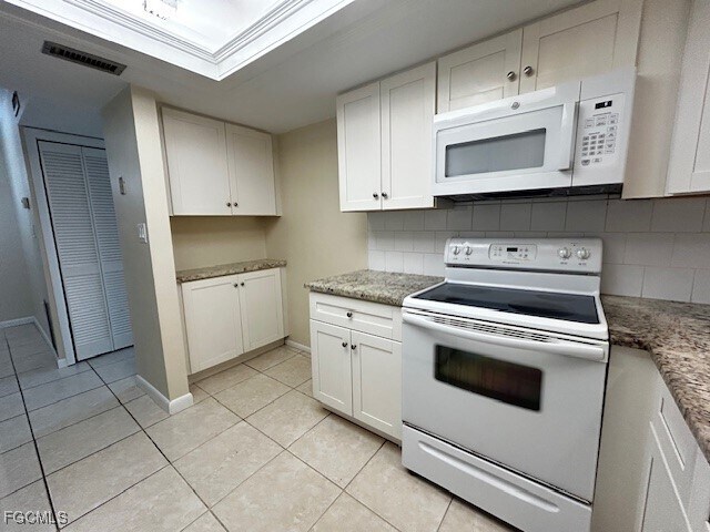 Building Photo - 4906 Victoria Dr