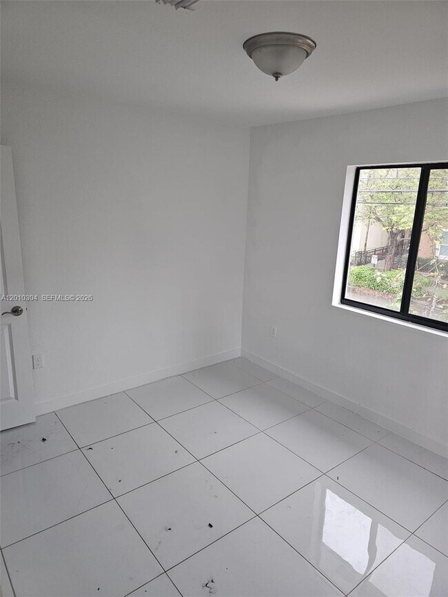Building Photo - 2773 NW 43rd Terrace