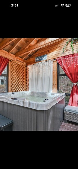 Building Photo - 993 Country Place Dr