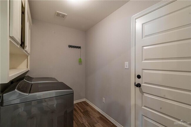 Building Photo - 3405 Toffee Ln