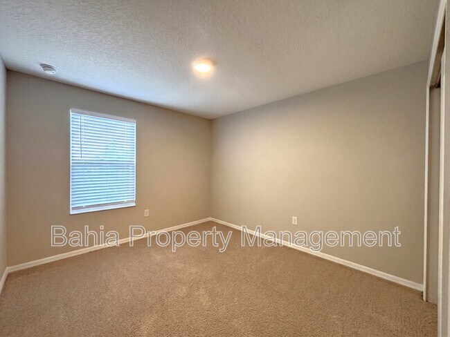Building Photo - 5110 Adelaide Dr
