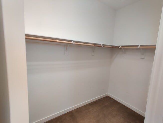 Building Photo - Beautiful 3 bedroom, 2.5 bathroom in Roseville!