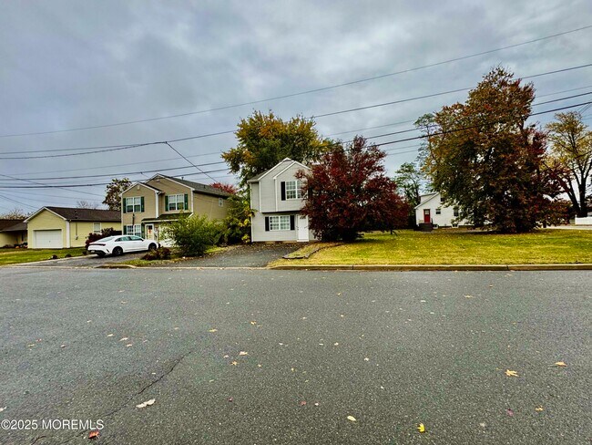 Building Photo - 244 Raritan St