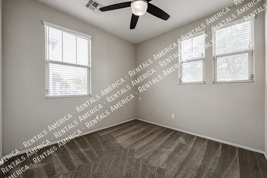 Building Photo - 270 N Scott Dr