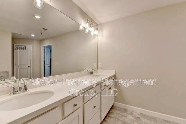 Building Photo - 1231 Herty Dr