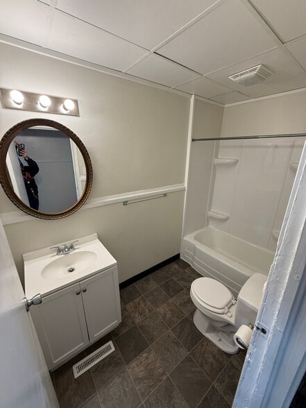 Building Photo - 626 Washington St