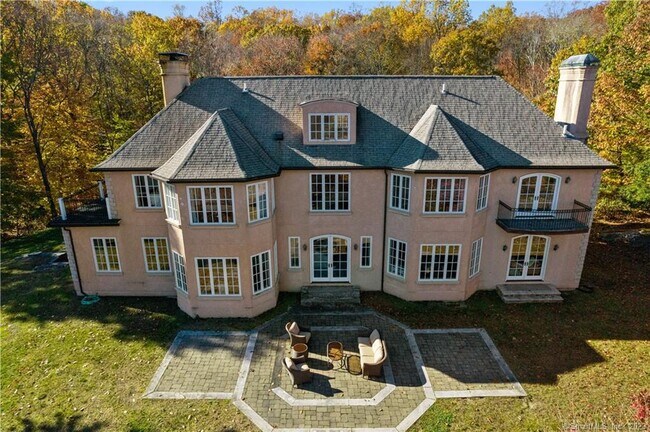 Building Photo - 11 Dogwood Ln