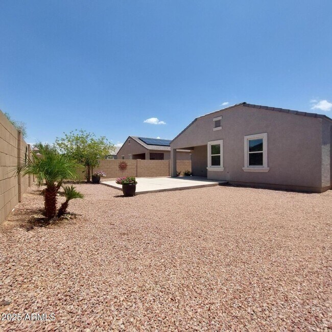 Building Photo - 25322 W Carson Dr