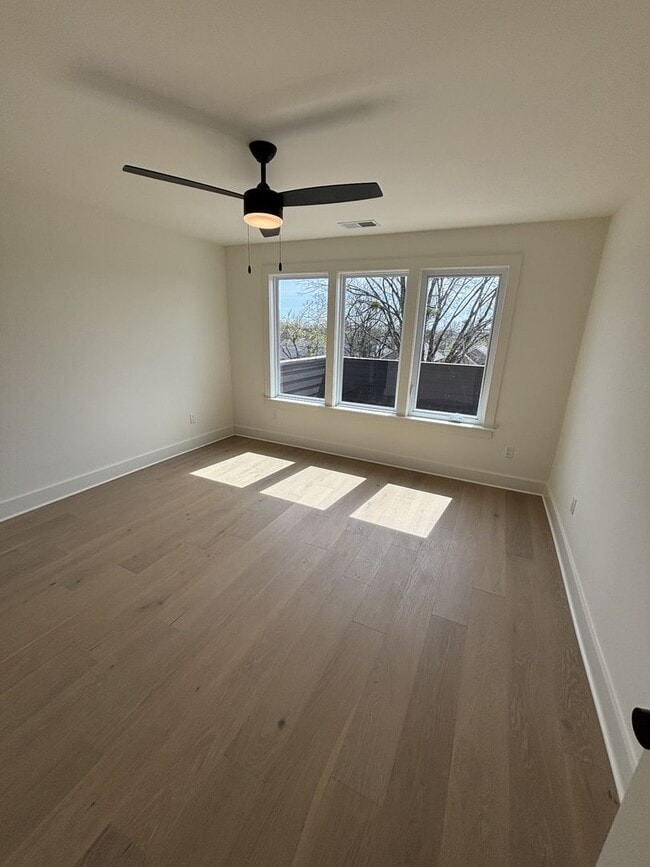 Building Photo - Brand-new 4-bedroom, 3.5-bath home