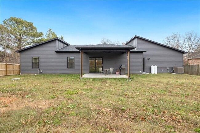 Building Photo - 14 Stoneykirk Dr