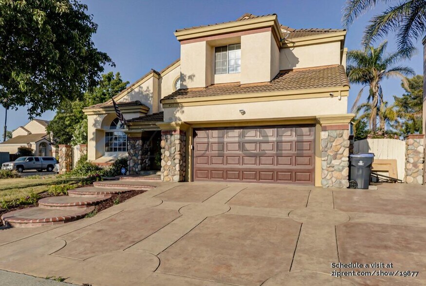 Building Photo - 401 Donaldson Ct