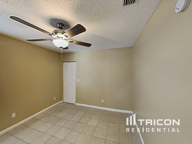 Building Photo - 10378 Rosemount Dr