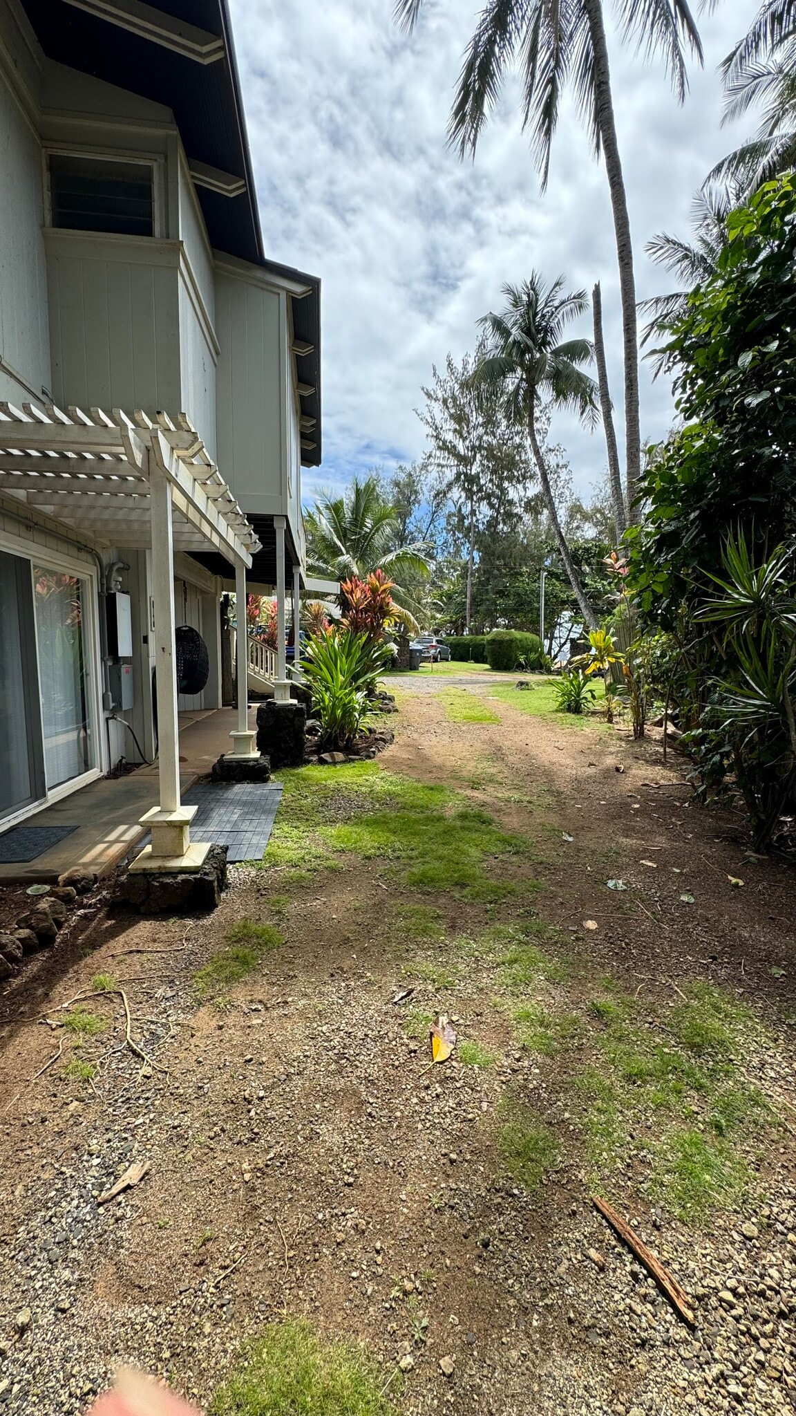 Building Photo - 4695 Aliomanu Rd