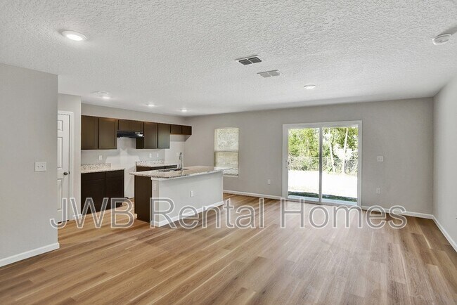 Building Photo - 9475 Valerie St