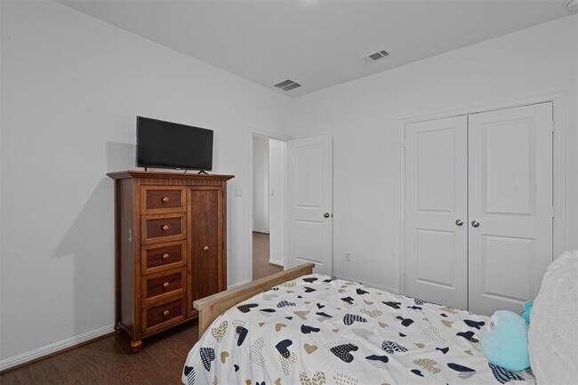 Building Photo - 600 Spurlock Wy