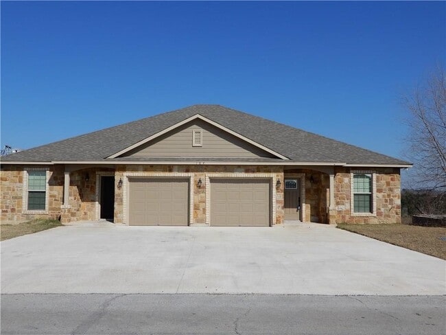 Primary Photo - 184 Mauna Kea Ln