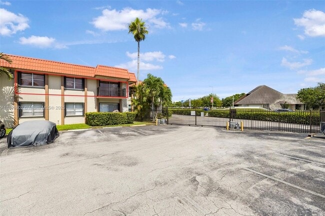 Building Photo - 10401 SW 108th Ave