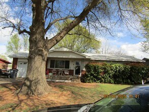Building Photo - 2317 NW 45th St