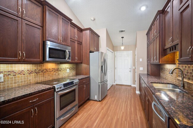 Building Photo - 44 Purrysburg Dr