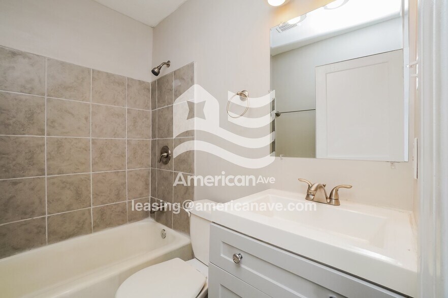 Building Photo - 3702 Garland Ave