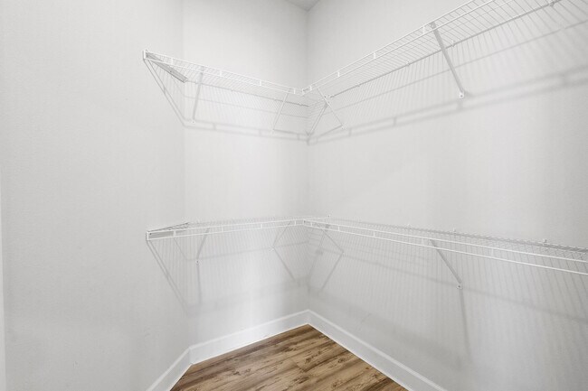Building Photo - 5348 Lugo St