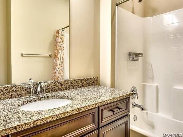 Building Photo - New Park - 5BR/3BA w/ 2900+sq ft