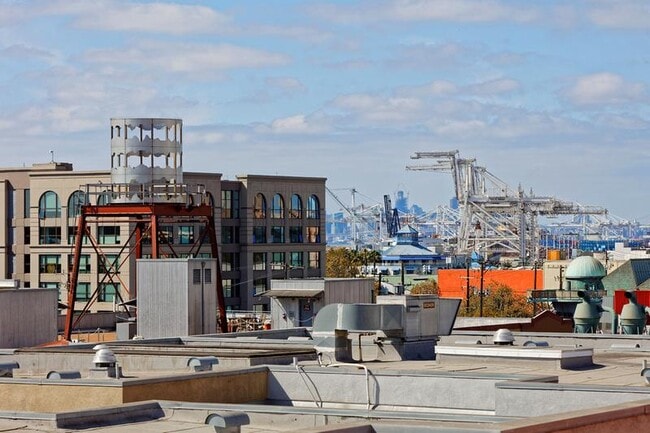 Building Photo - 201 4th St