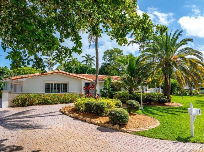 Building Photo - 6561 Marlin Dr