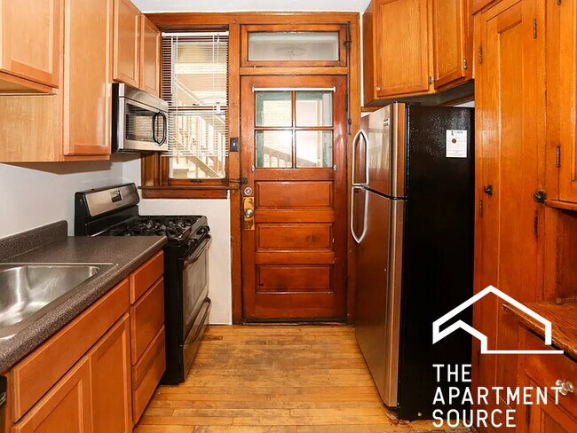 Primary Photo - 3844 N Bernard St